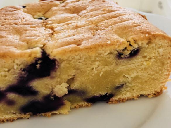 Blueberry-Yoghurt Loaf