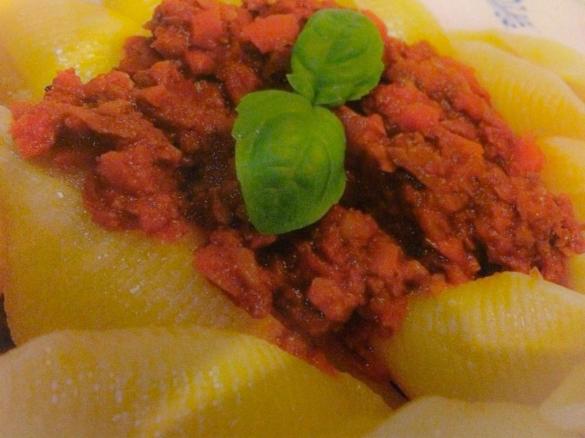 Karotten-Walnuss-Bolognese (vegan)