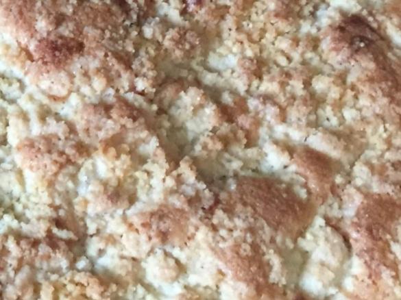 Streuselkuchen mit Kirschen