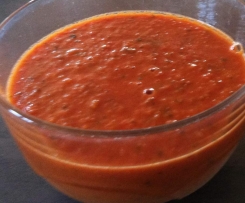 perfekte Tomatensauce für Pizza