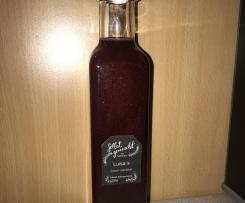 Luisa´s Glitzer-Gestöber (Sauerkirsch-Likör mit Glitzer)