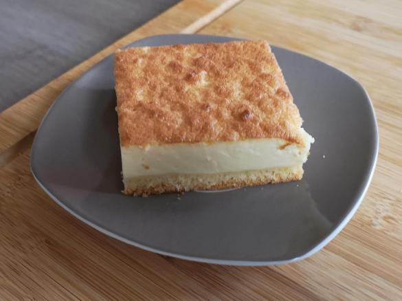 Käsekuchen mit Baiser vom Blech