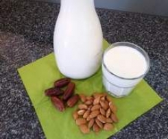 Bermudianische Mandelmilch