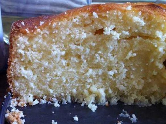 Saftiger Kokos-Butterkuchen