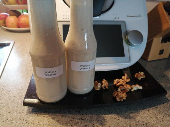 Walnuss Dressing