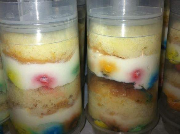 M&M Push up Cake Pop