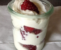 Quark-Creme mit Beeren 