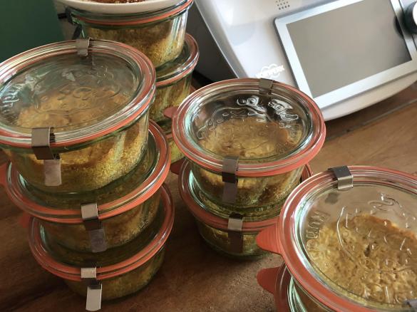 Möhrenkuchen im Glas