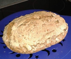 Vollkornbrot mit Körnern