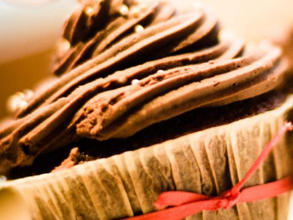 Schoko Cupcake mit Oreo Keks-Füllung