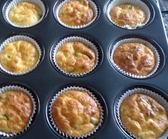 Zucchini-Feta-Muffins