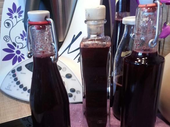 "Cherry-Balsamico-Essig" ... (Kirsch-Balsamico)