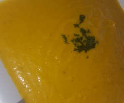 Gemüsecremesuppe  Low Carb