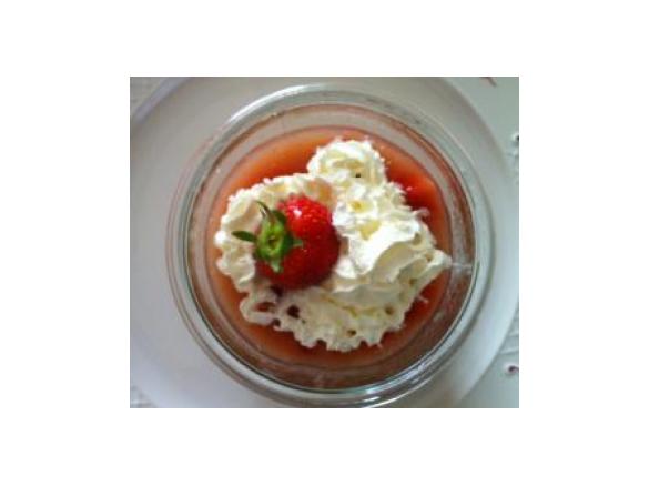 Erdbeer-Rhabarber-Grütze