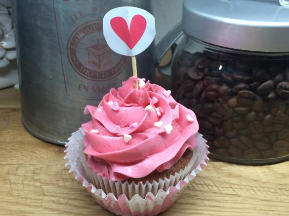 Valentine Cupcakes ~Himbeer-Vanille~