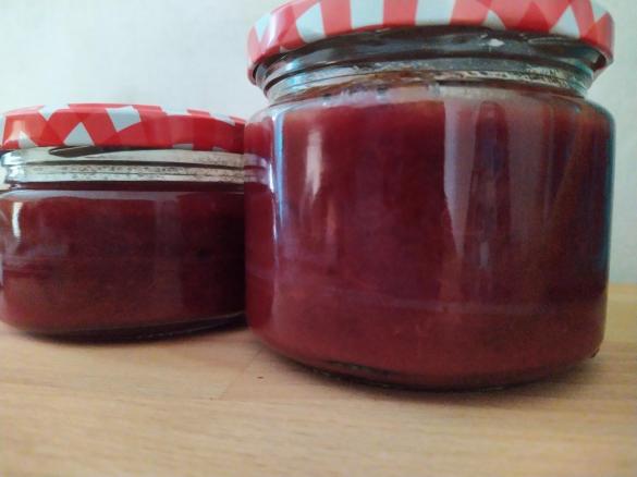 Zwetschgenkompott mit 43 Likör