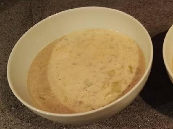 Lauch-Käse-Hack Suppe