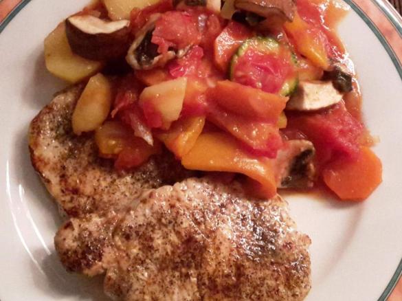 Gemüse aus dem Varoma mit pikanter Tomatensauce