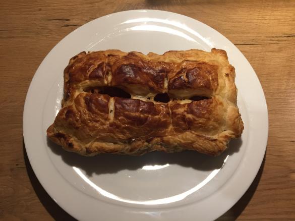 Pizzataschen im Blatterteigmantel