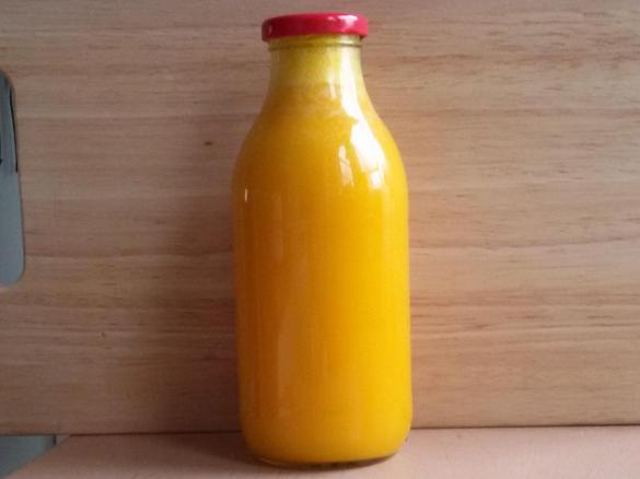 Ingwer-Shot mit Dosenmandarinen und Kurkuma