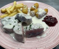 Camembert-Schmand-Sauce mit Schweinemedaillons