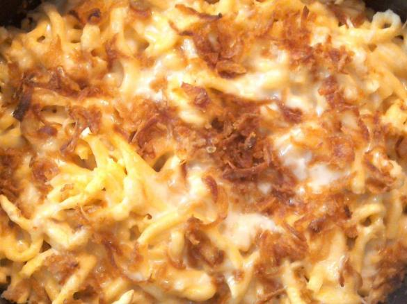 Käsespätzle mit Röstzwiebeln