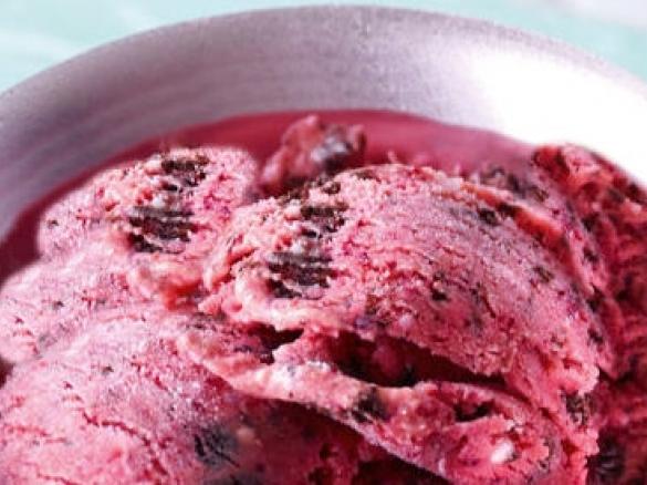 Pflaumen-Mascapone-Eis