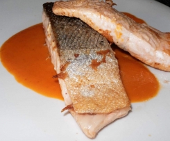 Paprikasauce mit Lachs