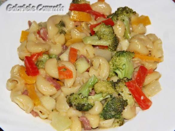 Variante für TM5 Nudeln an Brokkoli-Schinken-Rahm