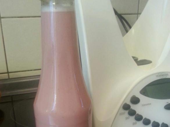 Erdbeer-Sahne-Likör