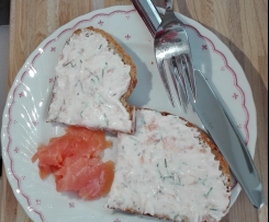 Schneller Lachsaufstrich