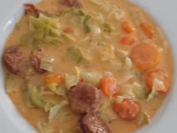 Spitzkohl-Möhreneintopf mit Chorizio / LOGI / Low Carb