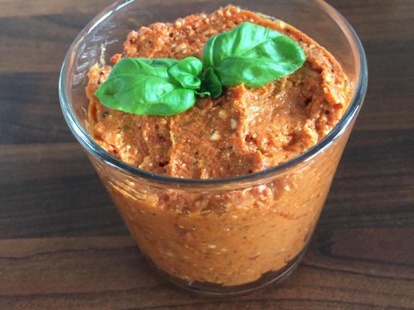 Variation Türkischer Brotaufstrich - Acuka