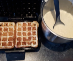 fluffige Vanille-Hefe-Waffeln