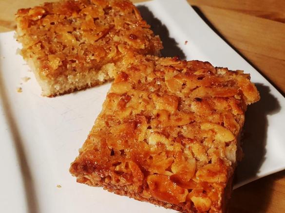 Wolle's saftiger Butterkuchen mit Mandeln