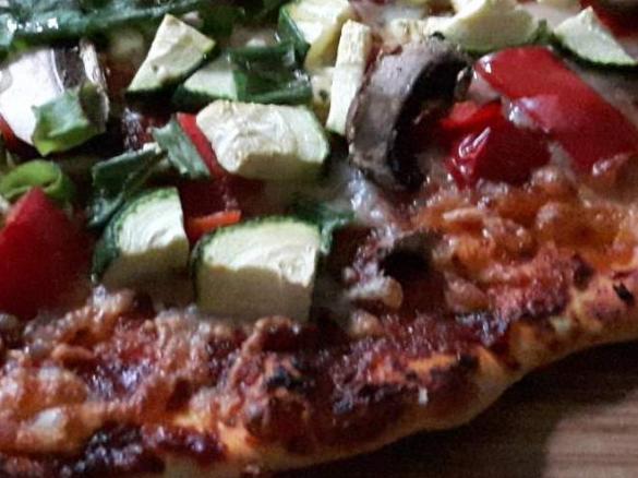 Beste Pizzasoße - etwas aufwändig, dafür unschlagbar!