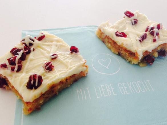 White Chocolate Cranberry Blondies 