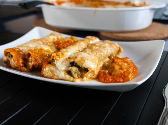 Überbackene Cannelloni mit Brokkolifüllung