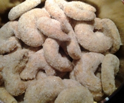 Vanille-Mandelgipferl