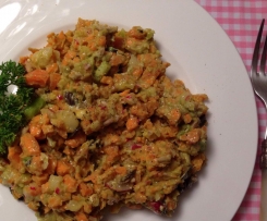 Rohkostsalat mit Avocado 