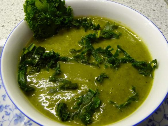 Grünkohlcremesuppe vegan