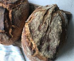 Sauerteig-Roggen-Dinkel-Brot