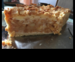 Apfelkuchen mit Sahnehaube