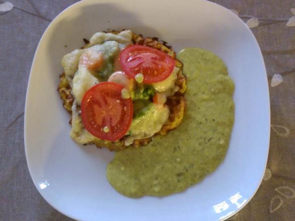 Kartoffelpuffer mit Gemüse überbacken