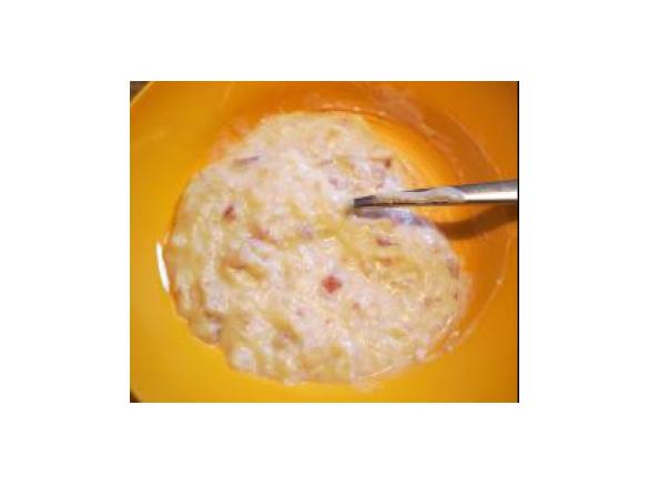 Pellkartoffelpüree mit gebratenen Zwiebeln und Schinkenwürfeln