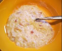 Pellkartoffelpüree mit gebratenen Zwiebeln und Schinkenwürfeln