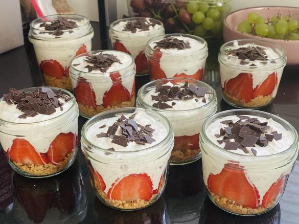 Joghuretten-Erdbeer-Dessert