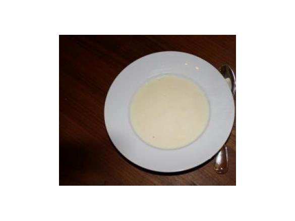 Parmesansüppchen als Vorspeise