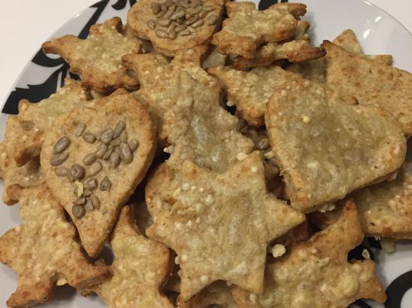 Herzhafte Käseplätzchen