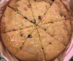 Giant Birthday Cookie - Riesen Cookie mit Schokolade und Streusel